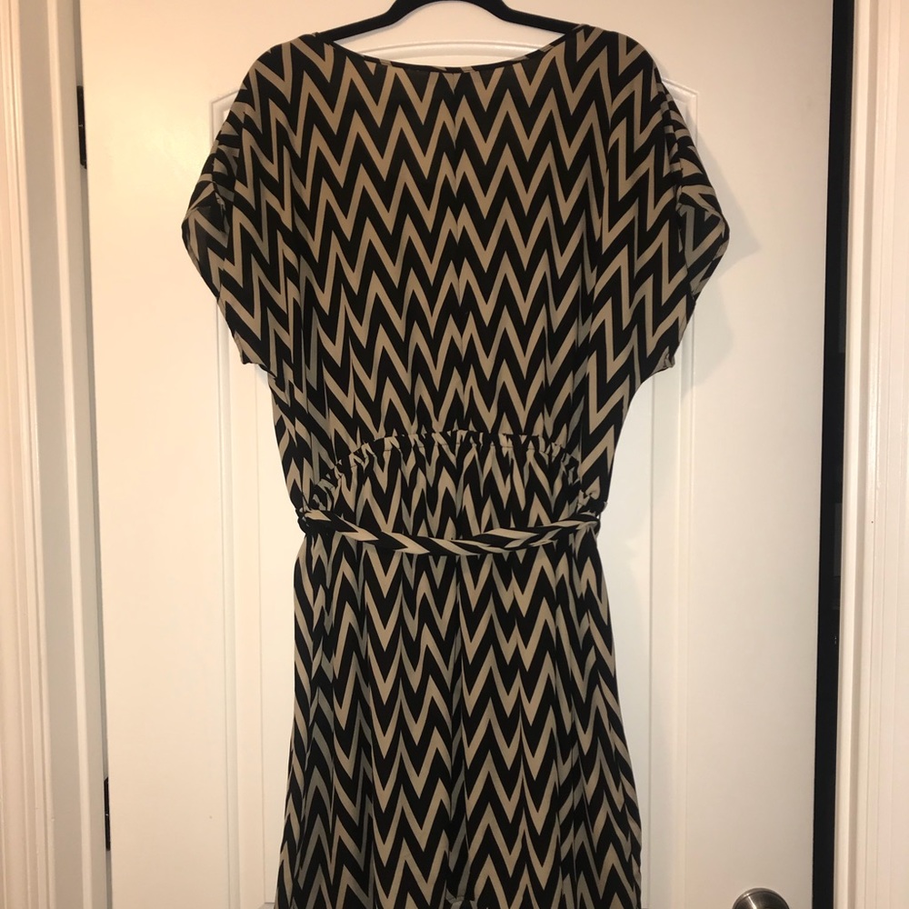 Chevron Dress - Picture 3 of 4